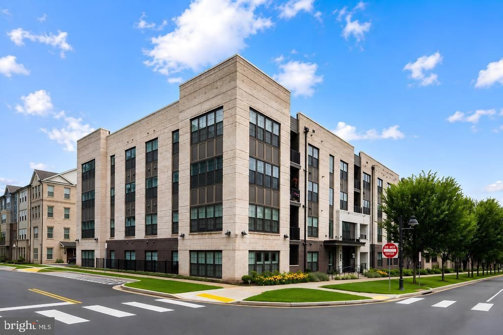 210 DECOVERLY DRIVE , GAITHERSBURG, MD 20878