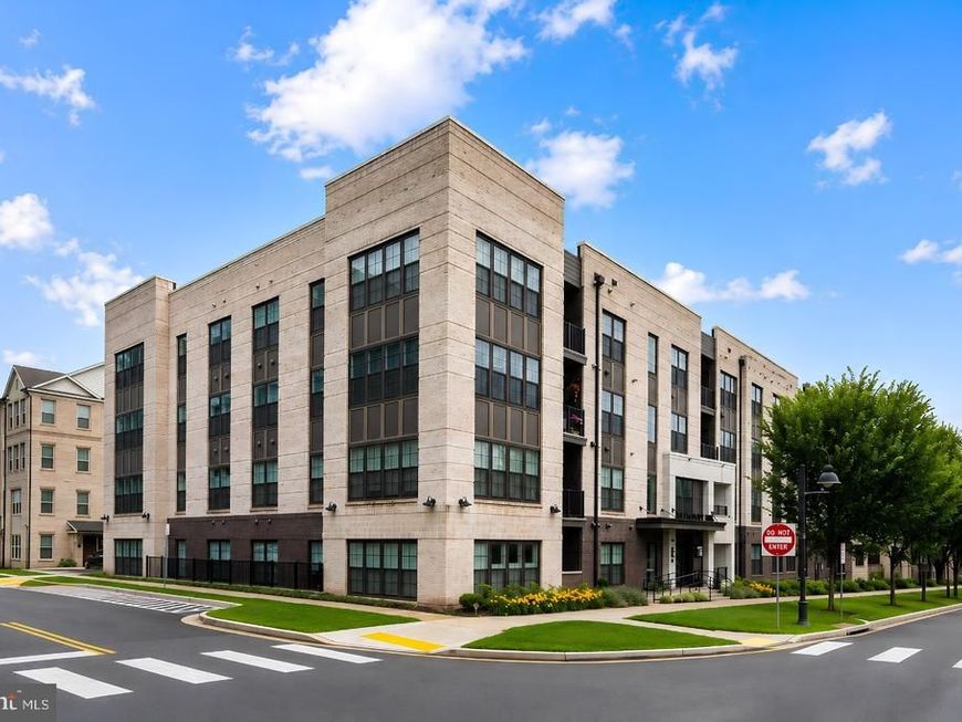 210 Decoverly Drive, Unit 205, Gaithersburg, MD 20878 Main Photo