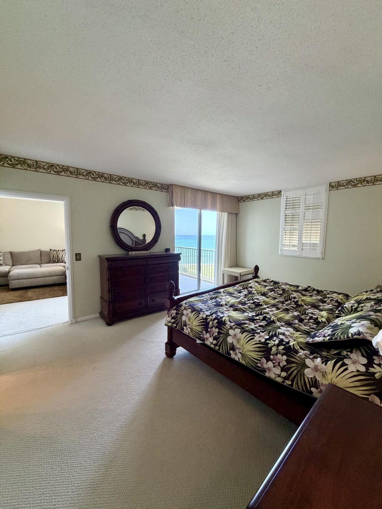 5400 N Ocean Drive, Singer Island, FL 33404 Photo