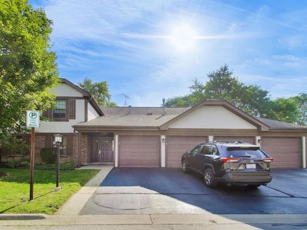 265 Wilmette Court , Unit B1, Schaumburg, IL 60193