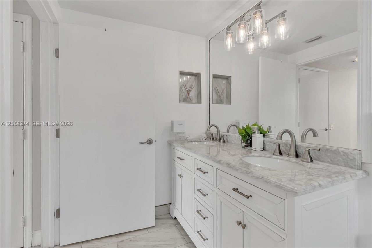 6305 Indian Creek Dr, Unit 3G, Miami Beach, FL 33141 Photo