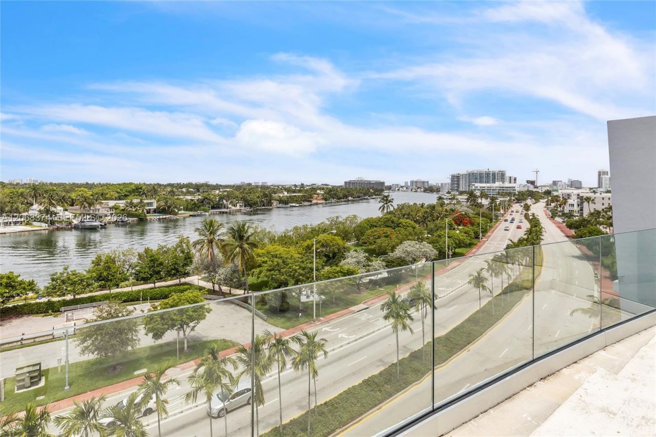 6305 Indian Creek Dr, Unit 3G, Miami Beach, FL 33141 Photo