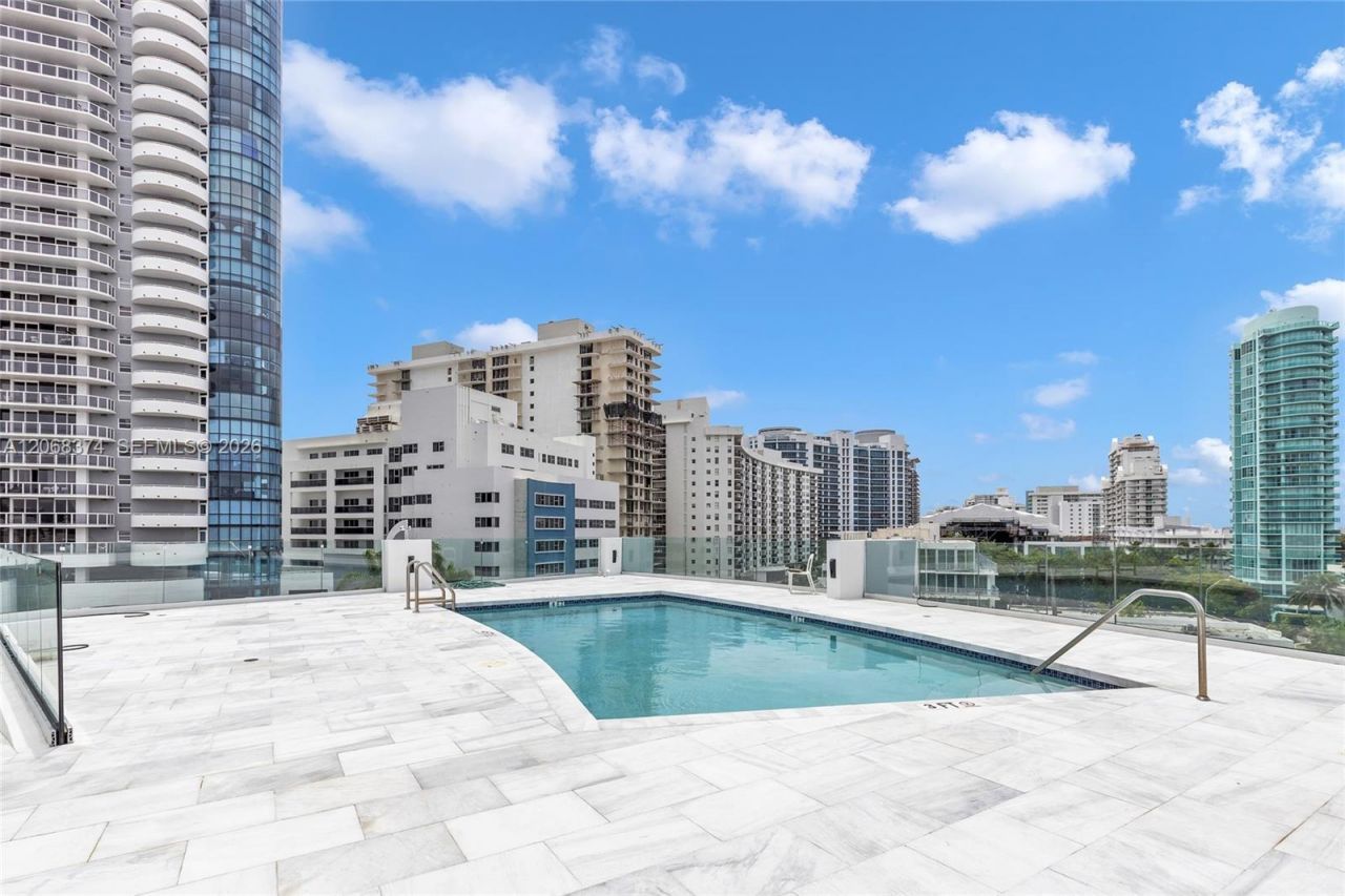 6305 Indian Creek Dr, Unit 3G, Miami Beach, FL 33141 Photo