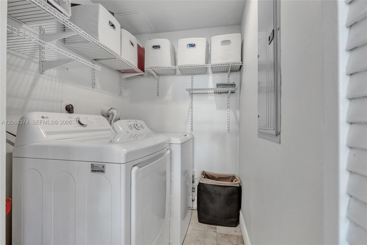 6305 Indian Creek Dr, Unit 3G, Miami Beach, FL 33141 Photo
