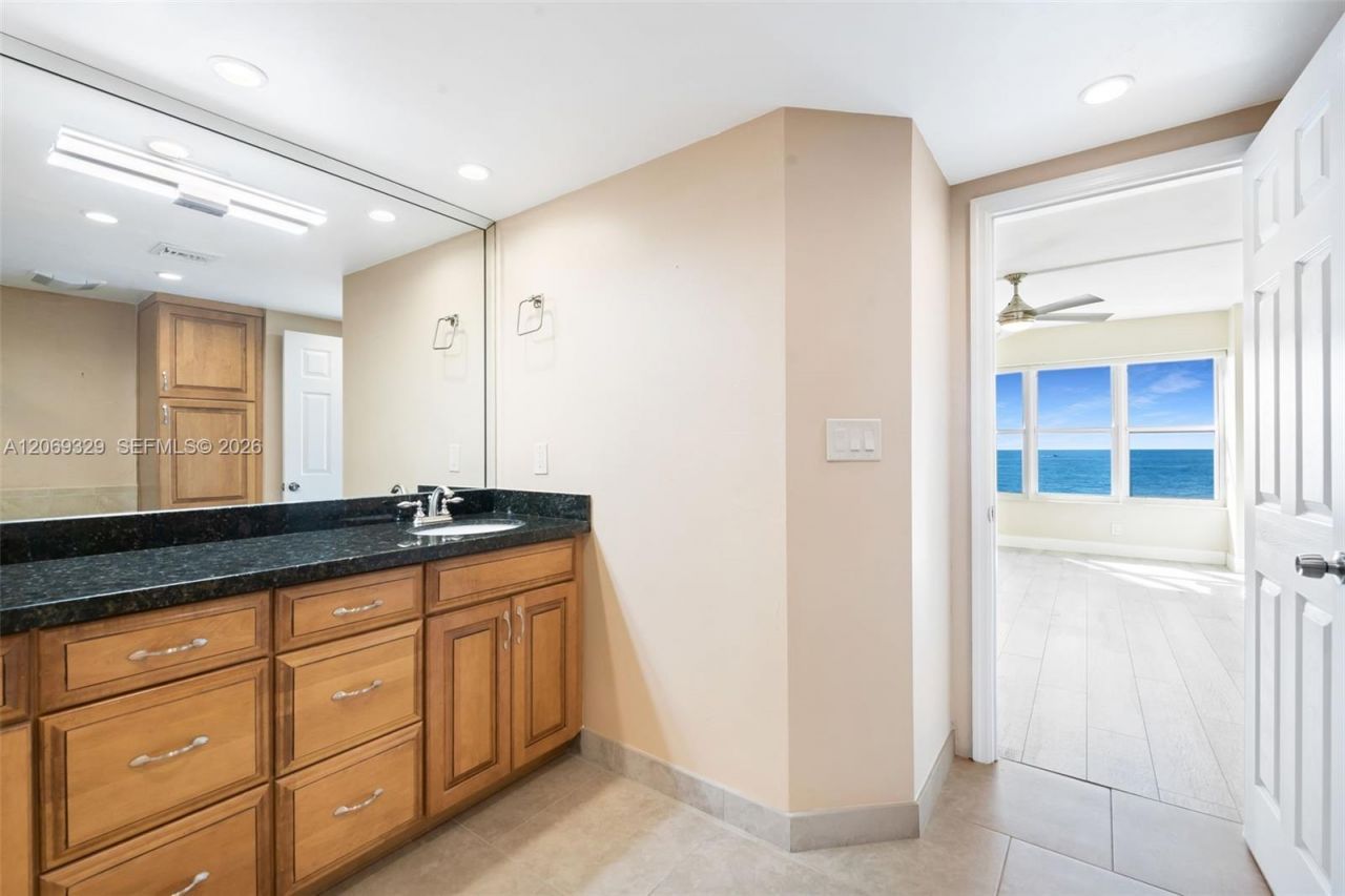 3700 Galt Ocean Dr , Unit 910, Fort Lauderdale, FL 33308 Photo