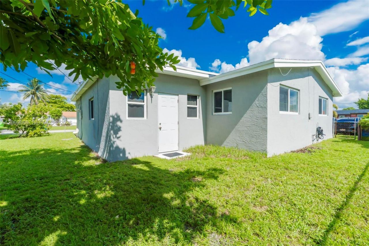 6270 NW 16th Ct, Sunrise, FL 33313 Photo