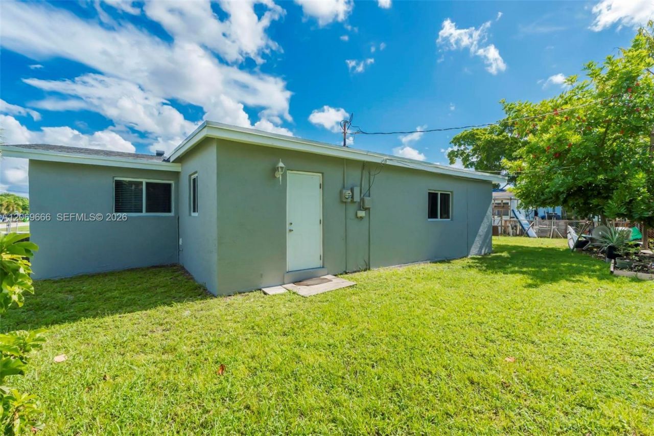 6270 NW 16th Ct, Sunrise, FL 33313 Photo