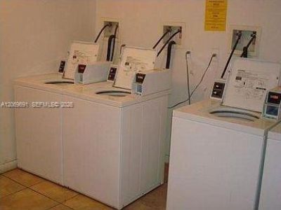 7000 NW 186th St , Unit 4-323, Hialeah, FL 33015 Photo