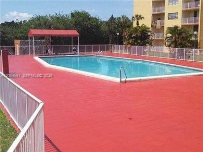 7000 NW 186th St , Unit 4-323, Hialeah, FL 33015 Photo