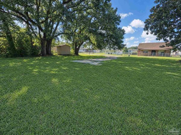3020 Melody Ln, Pensacola, FL 32505