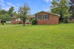 2821 Cliffside Circle photo 4