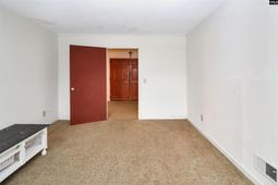 2821 Cliffside Circle photo 4
