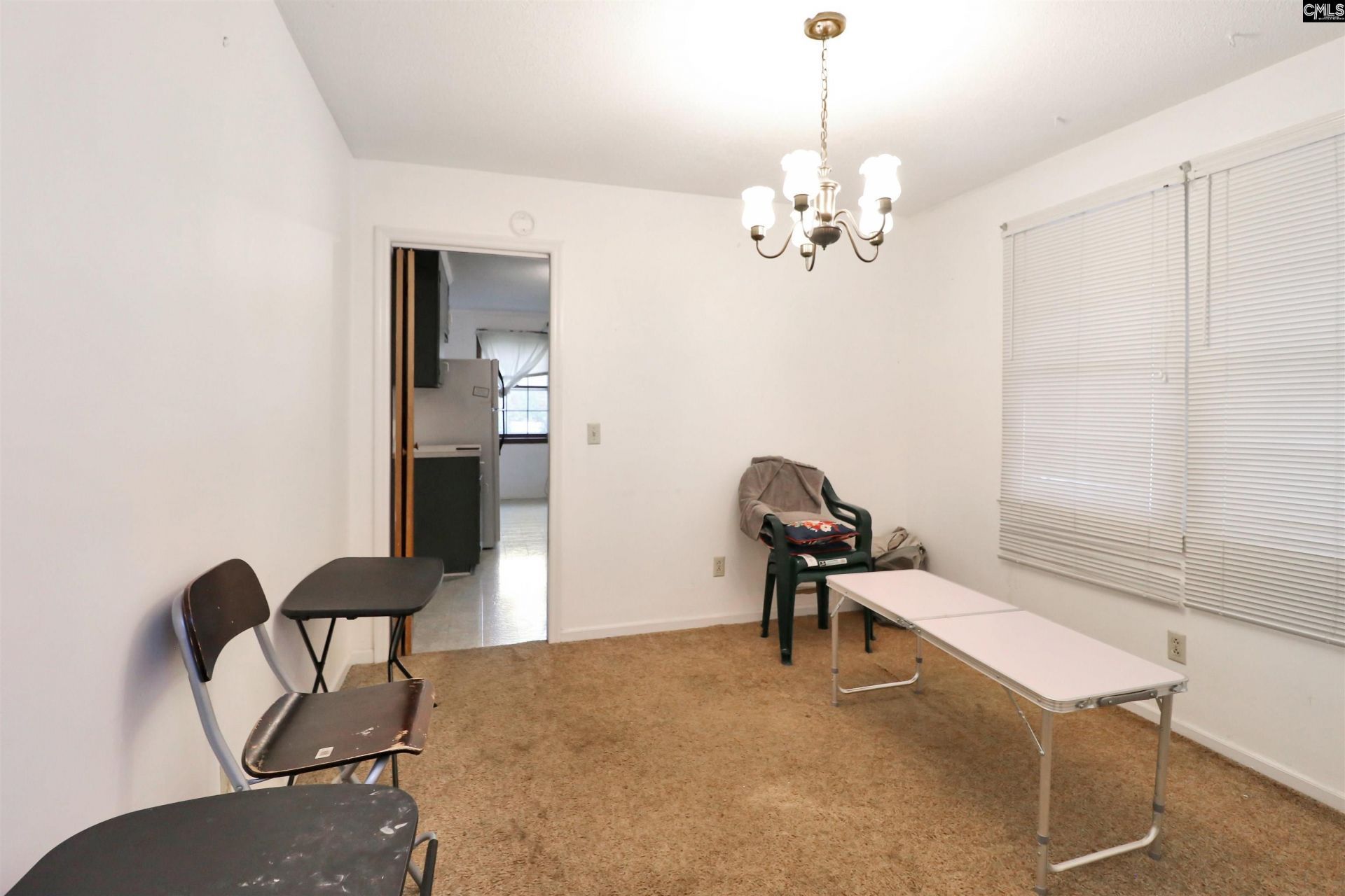 2821 Cliffside Circle Photo 6