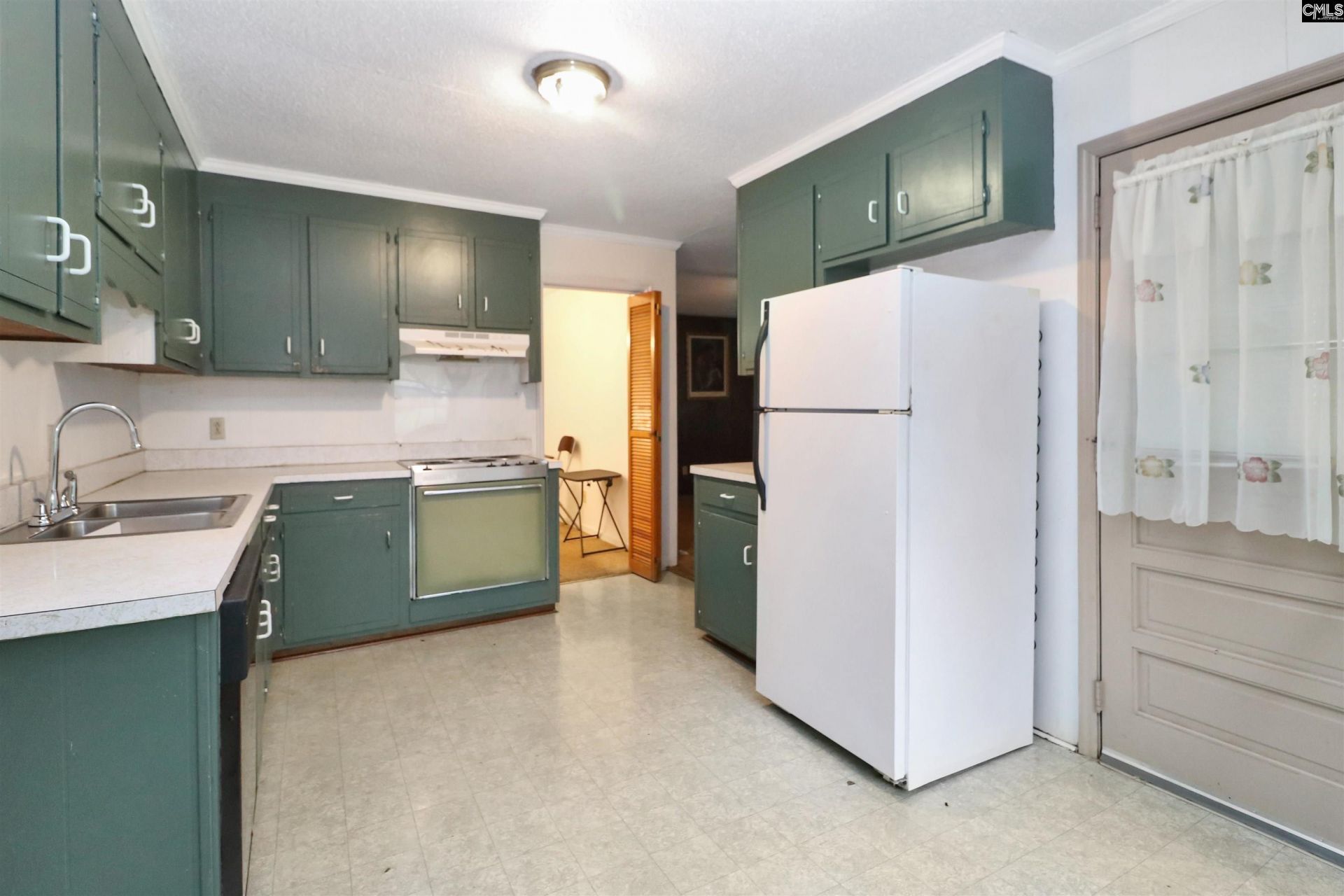 2821 Cliffside Circle Photo 7