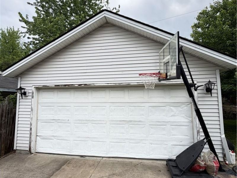 16809 Langly Avenue, Cleveland, OH 44128 Photo 7