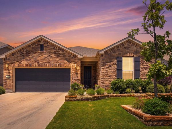 1002 Hanging Star LN, Georgetown, TX 78633