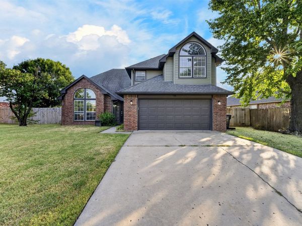 7906 N 131st East Avenue, Owasso, OK 74055