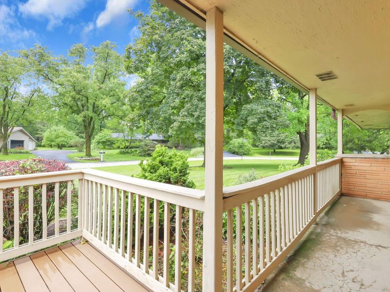 6540 Winston Court W, Columbus, OH 43235 Photo 4