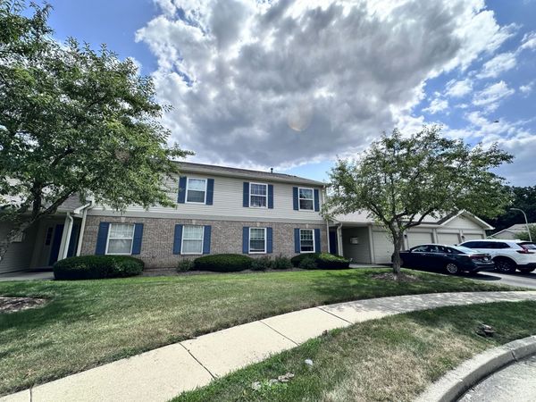 1011 Sommerset Court , Unit A, Elgin, IL 60120