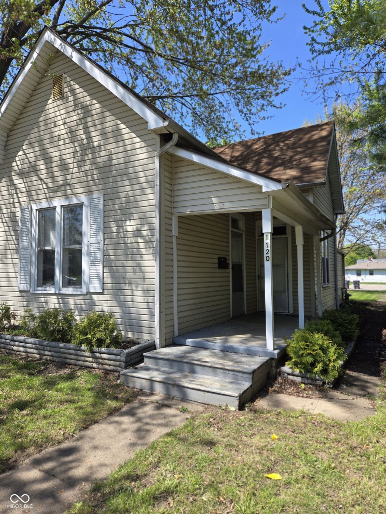 1120 W 4th Street, Anderson, IN 46016 Main Photo