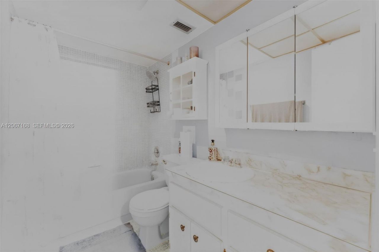 12500 NE 15th Ave , Unit 306, North Miami, FL 33161 Photo