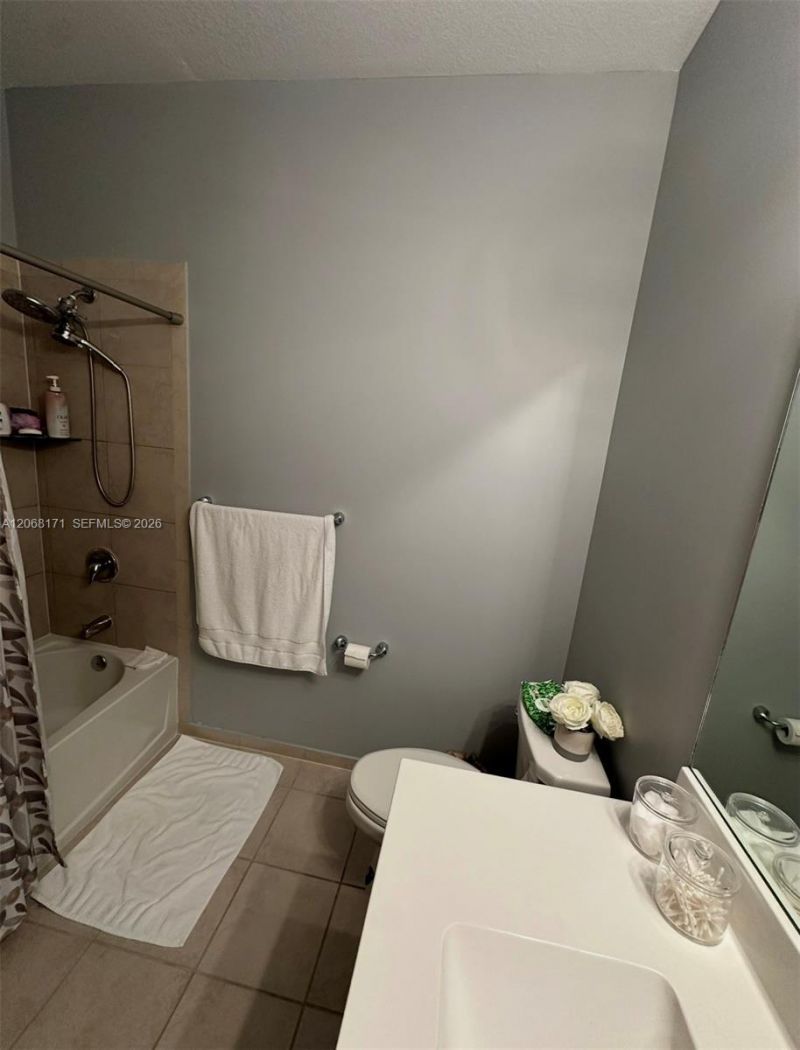 10377 W 34th Ct, Unit 10377, Hialeah, FL 33018 Photo