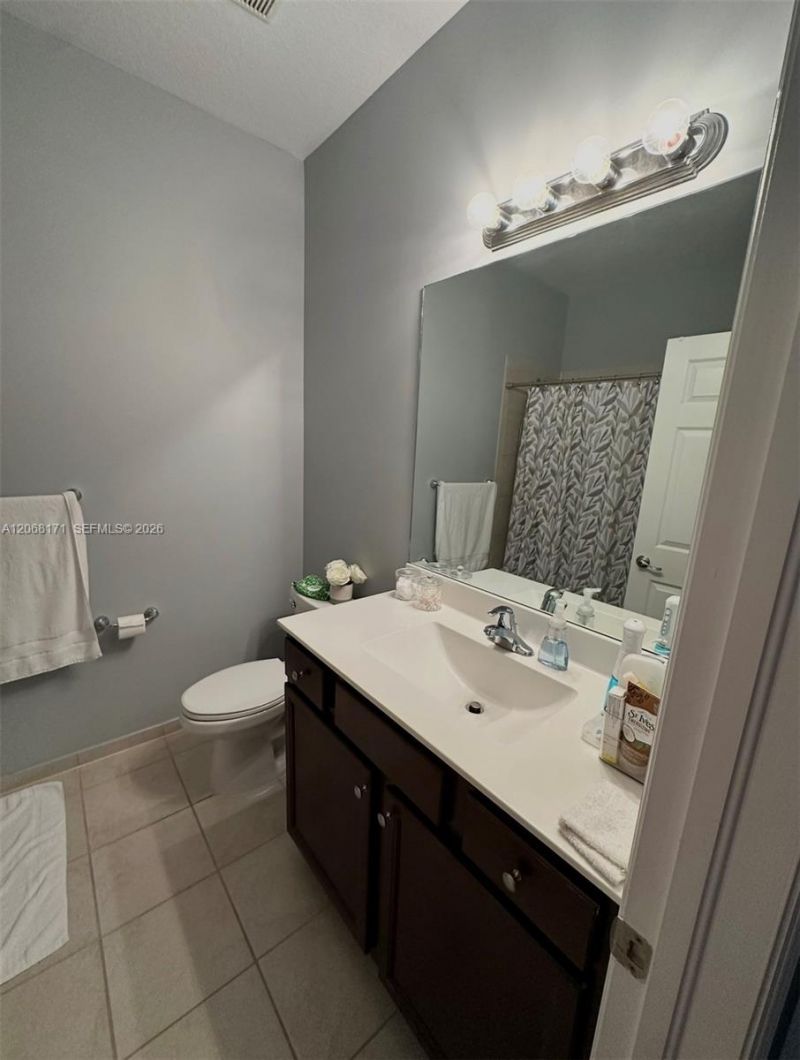 10377 W 34th Ct, Unit 10377, Hialeah, FL 33018 Photo