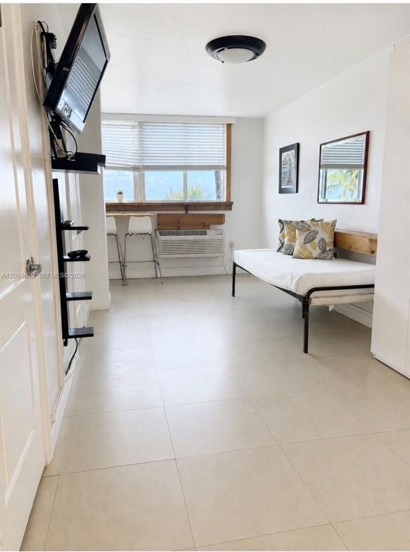 5445 Collins Ave , Unit CU26, Miami Beach, FL 33140 Photo