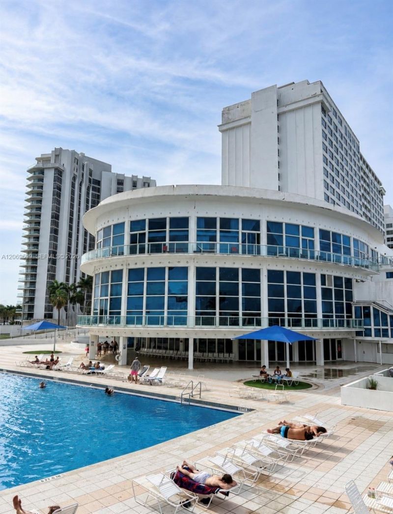 5445 Collins Ave , Unit CU26, Miami Beach, FL 33140 Photo