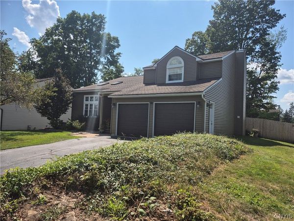 6244 Henryk Woods Road, Cicero, NY 13039