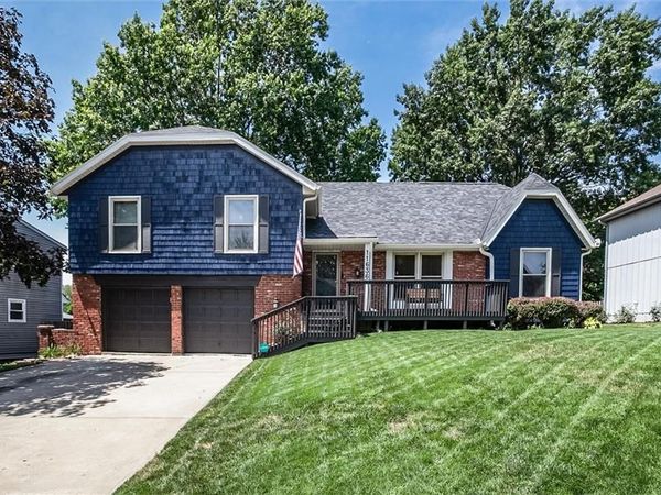 11636 Cherry Street, Kansas City, MO 64131