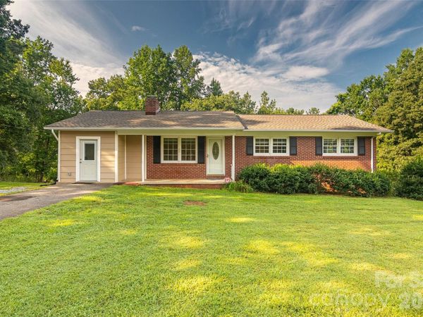 156 Eskimo Drive , Bostic, NC 28018