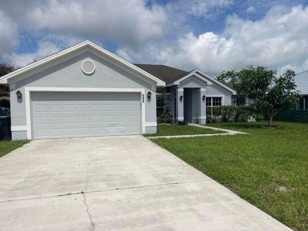 688 SW HEATHER Street, Port St. Lucie, FL 34983