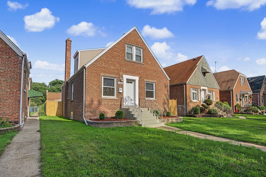 11325 S Avenue H, Chicago, IL 60617 Main Photo