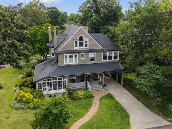 400 Miriam Avenue, Kirkwood, MO 63122
