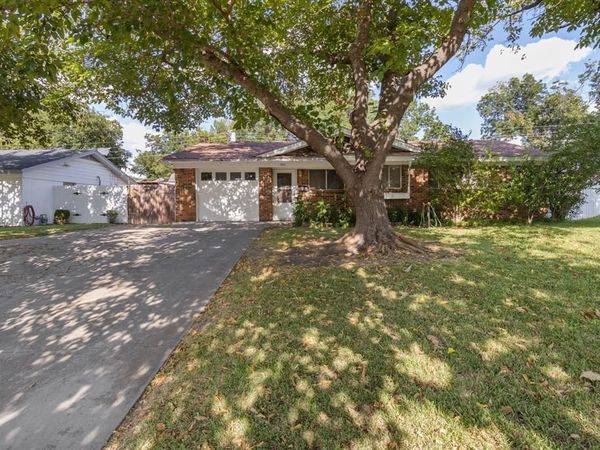 840 Comal Avenue, White Settlement, TX 76108