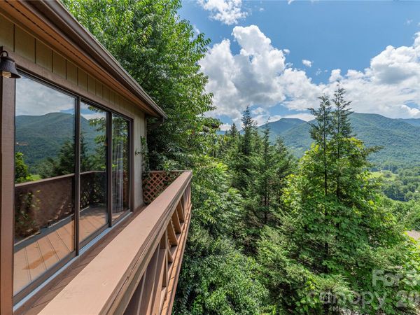 73 Mountain Breeze Drive , Maggie Valley, NC 28751