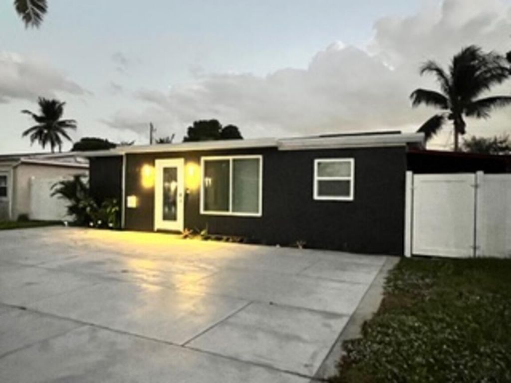 200 NE 56th Street, Fort Lauderdale, FL 33334 Photo