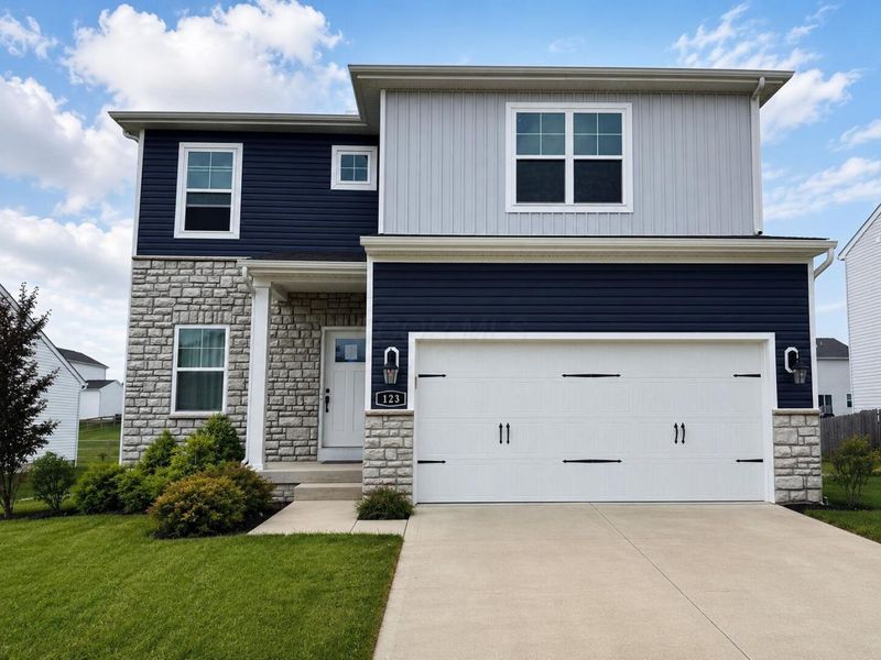 123 Beaman Gates Drive SW, Granville, OH 43023 Photo 1