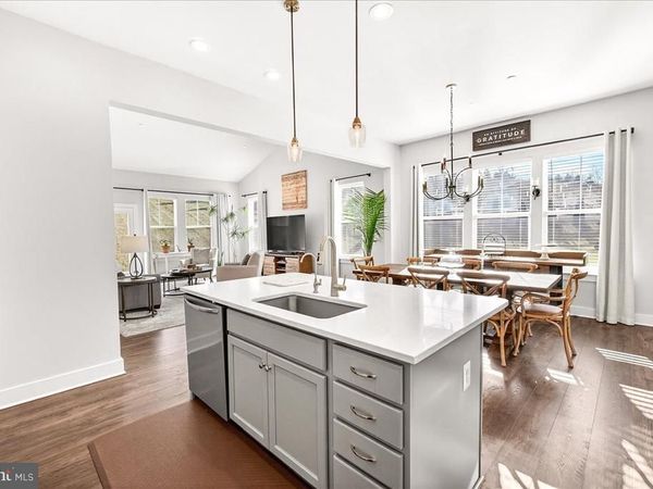 2896 TOWN VIEW CIRCLE, NEW WINDSOR, MD 21776