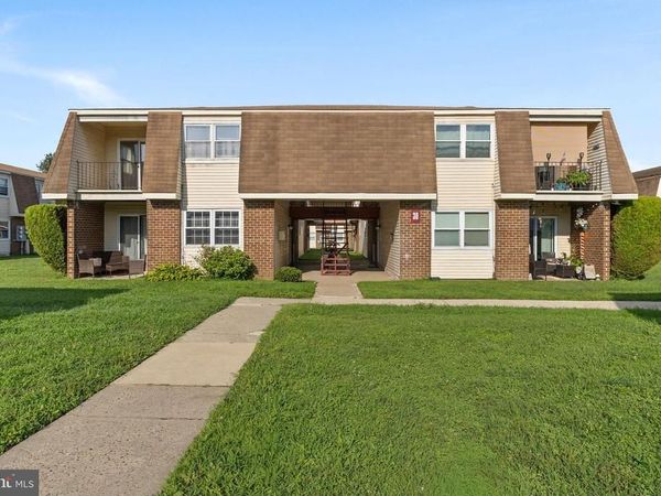 30 -6 FLORENCE TOLLGATE PLACE, FLORENCE, NJ 08518