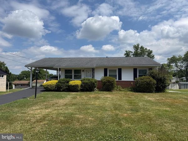 2574 EMIG MILL ROAD, DOVER, PA 17315
