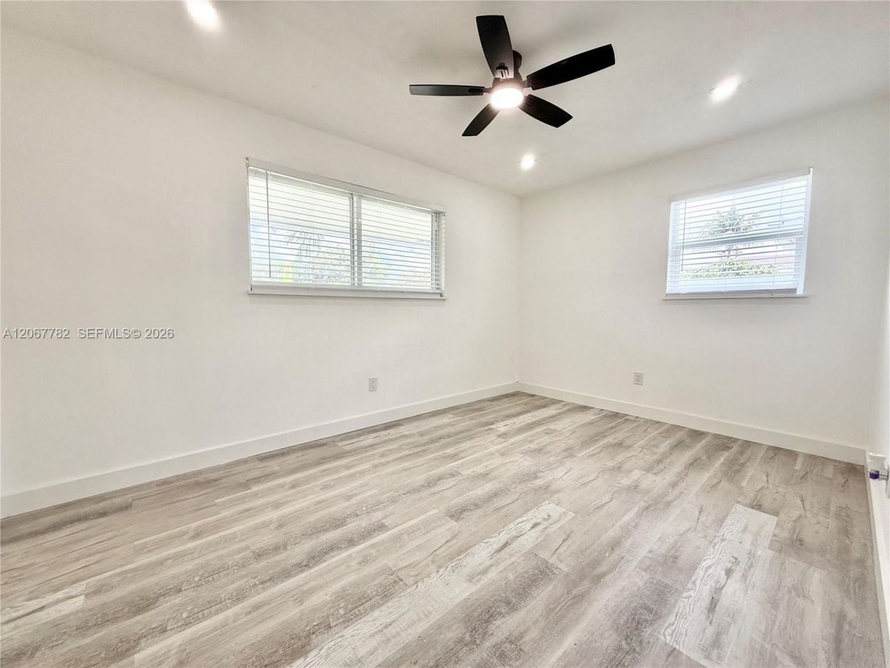 8600 Taft St , Pembroke Pines, FL 33024 Photo