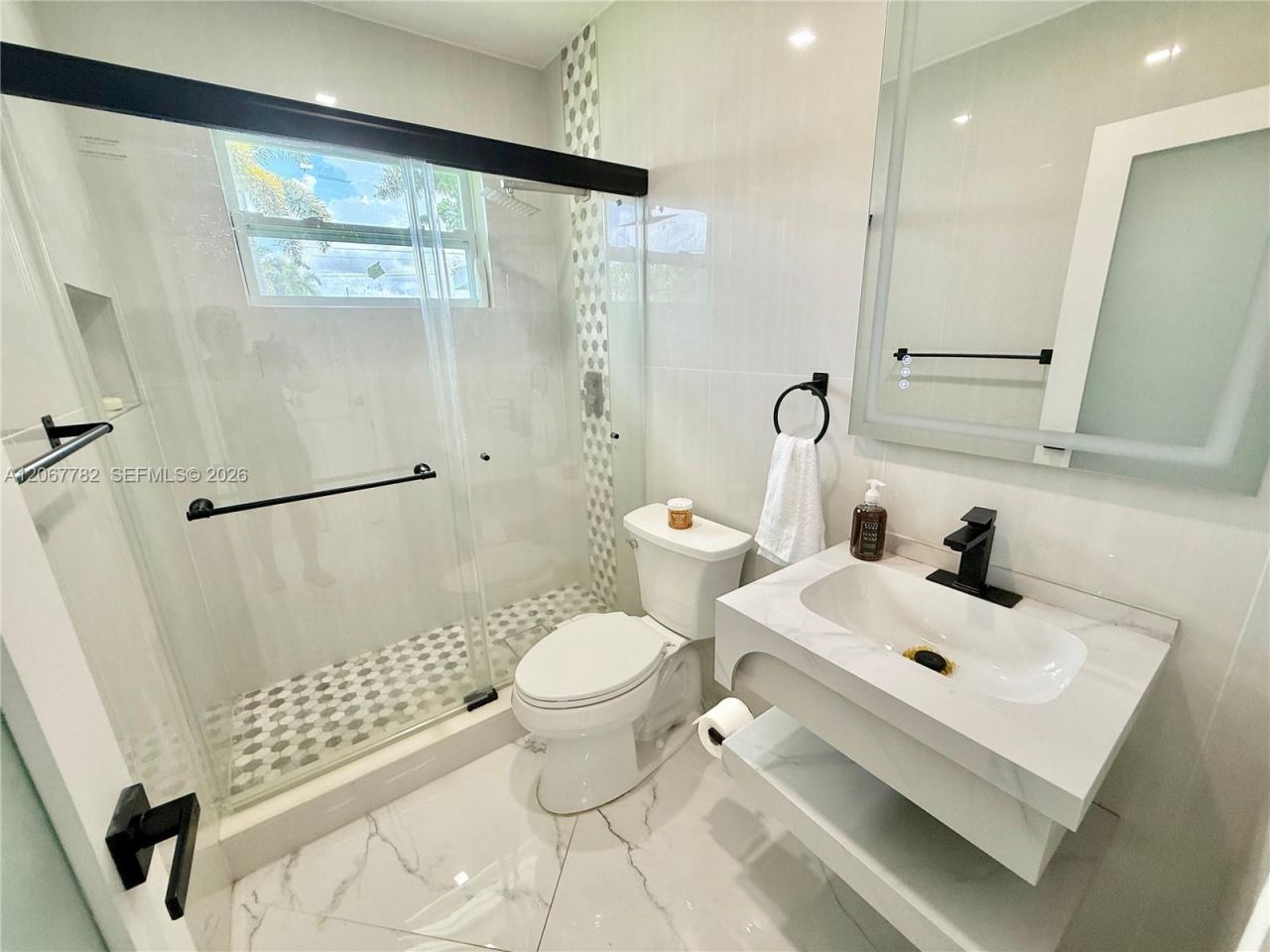 8600 Taft St , Pembroke Pines, FL 33024 Photo