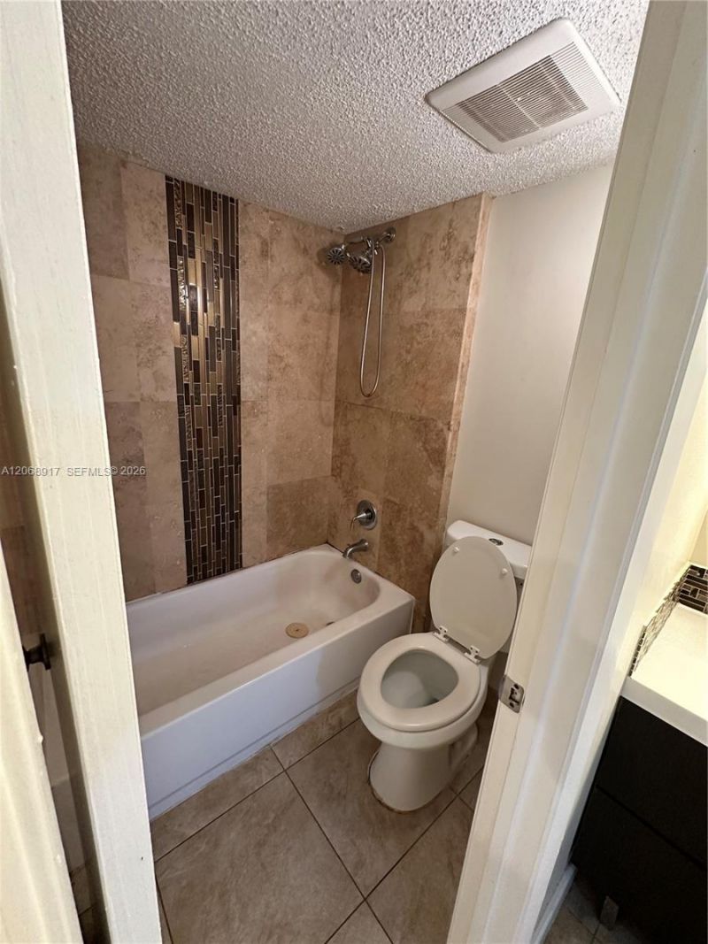 4221 W Mcnab Rd, Unit 35, Pompano Beach, FL 33069 Photo