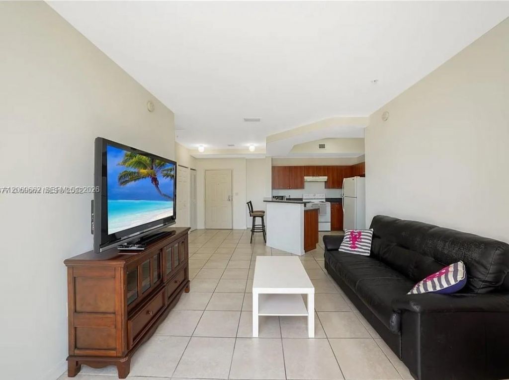 115 SW 11th St, Unit 902, Miami, FL 33130 Photo
