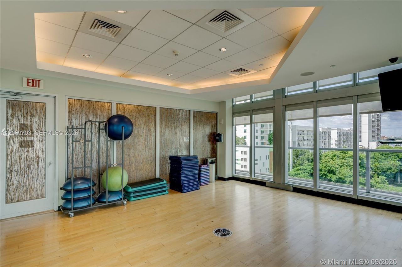 79 SW 12 , Unit 3611, Miami, FL 33130 Photo