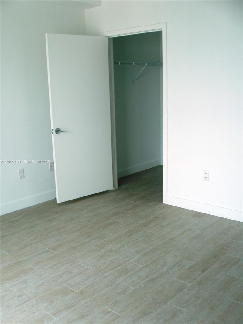 79 SW 12 , Unit 3611, Miami, FL 33130 Photo
