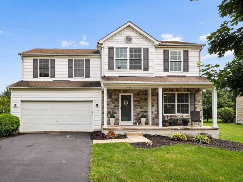 321 Amber Light Circle, Delaware, OH 43015 Photo 1