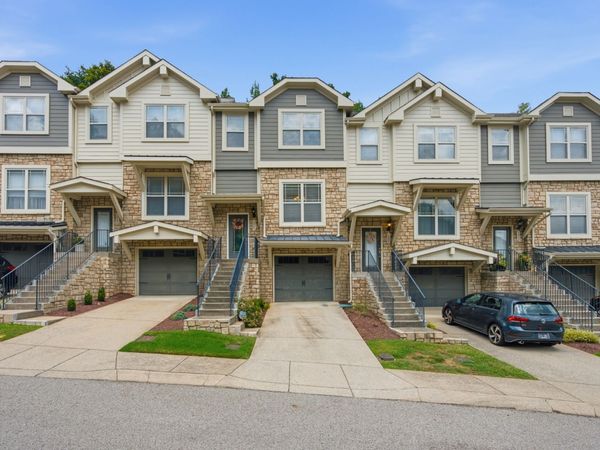 1066 Woodbury Falls Dr , Nashville, TN 37221